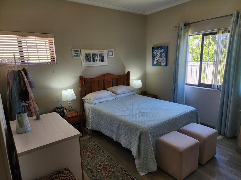 5 Bedroom Property for Sale in Hartenbos Western Cape